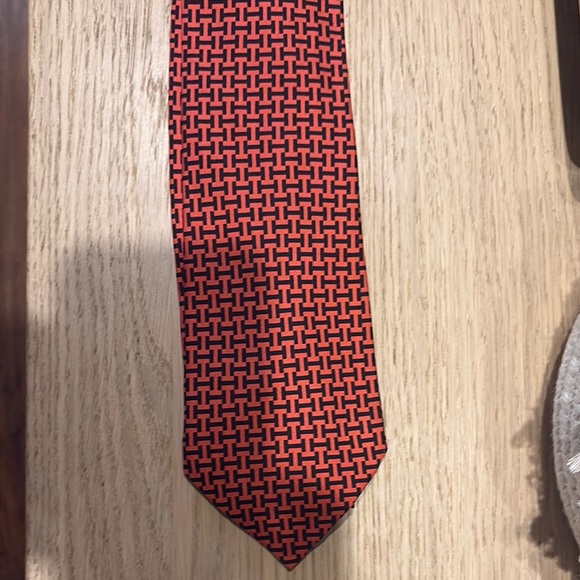 Hermes Red and Black Silk Tie with Geometric Pattern - Picture 1 of 2